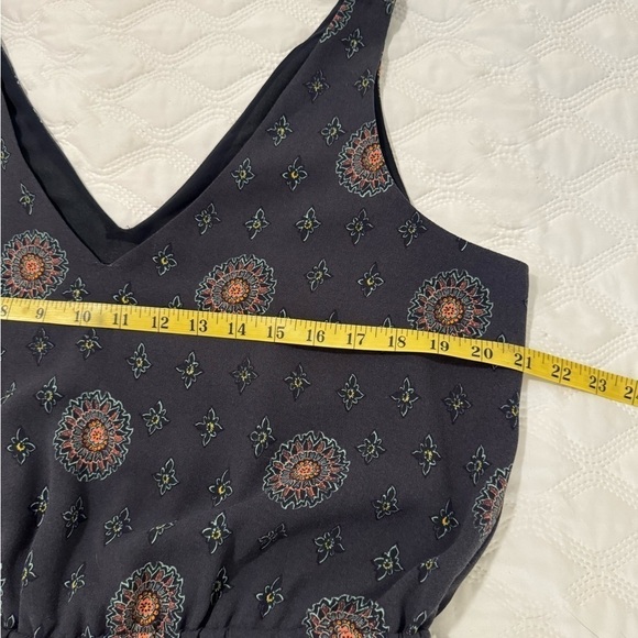 Loft Navy Paisley print V Neck, Sleeveless Wide Leg Jumpsuit. Size L - Picture 6 of 11